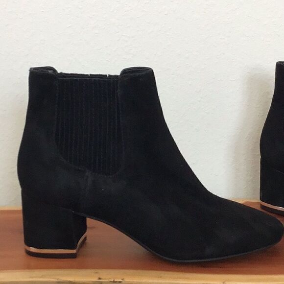 Kenneth Cole Women's Black Suede Edina Ankle Bootie Chunky Block Heels Boots, - Picture 4 of 9